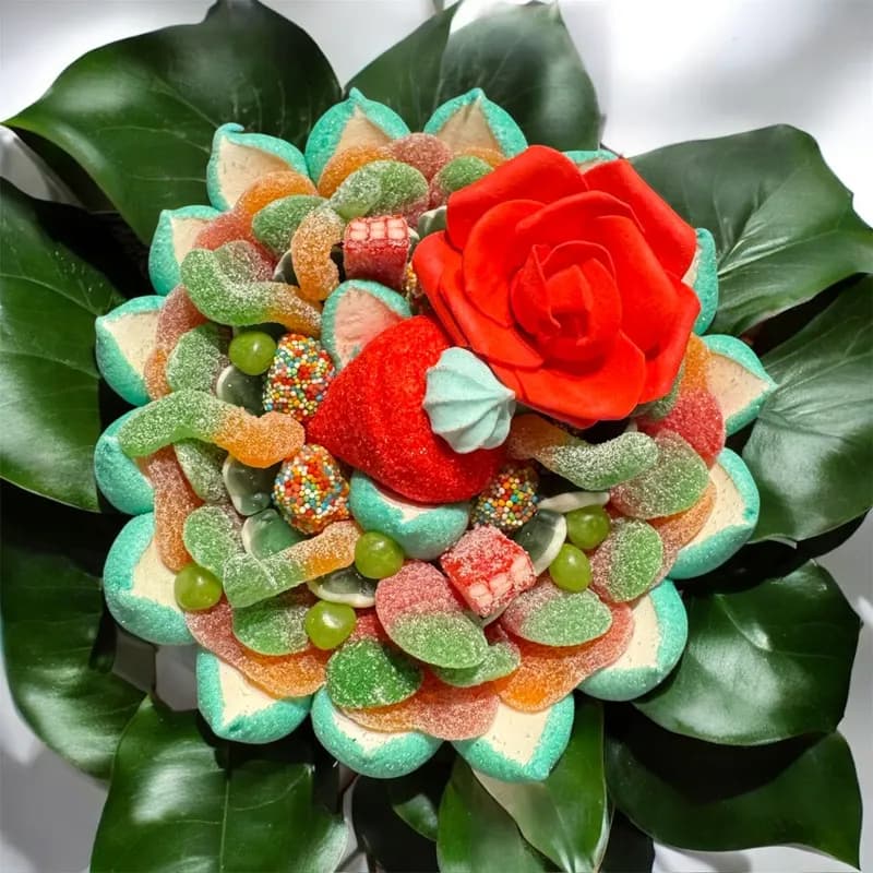 Bouquet de bonbons acidulés turquoise et orange à la rose rouge